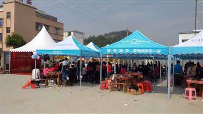 四川太陽傘帳篷生產(chǎn)訂制工廠 專業(yè)定制，品質(zhì)與實(shí)用并重